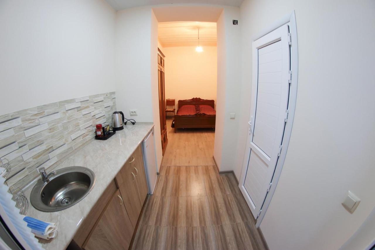 Vanand Guest House غيومري المظهر الخارجي الصورة